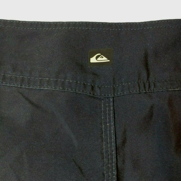 Quicksilver Navy Red Board Shorts Size 36 - Picture 3 of 11